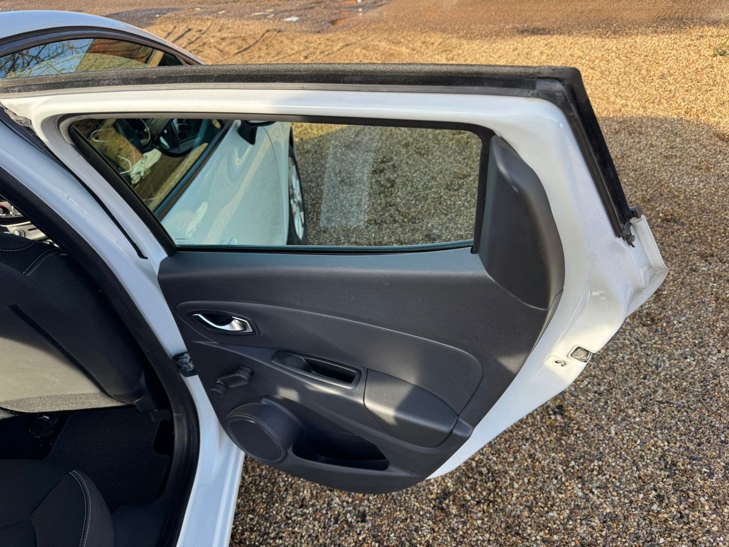 Used Renault Clio 2018 for sale - 77577945: Photo 21