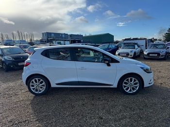 Used Renault Clio 2018 for sale - 77577945: Photo