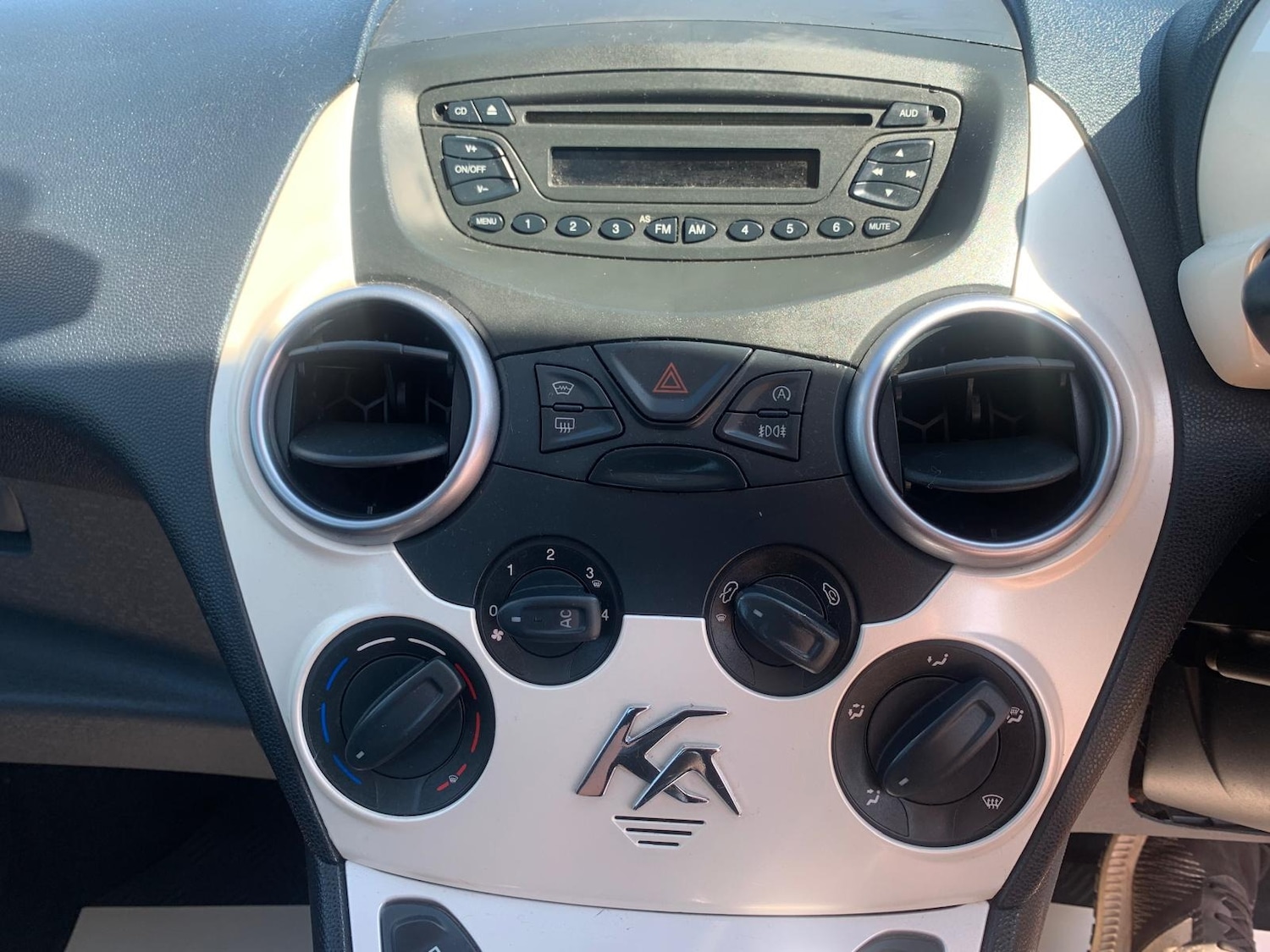 Vehicle 33