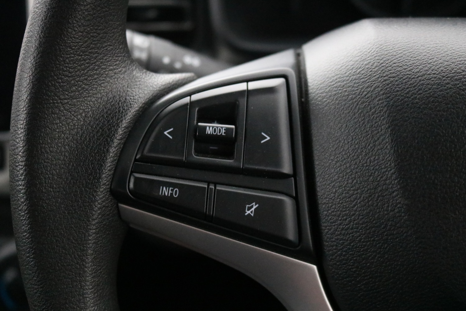 Used Suzuki Ignis 2016 for sale - 77445750: Photo 39