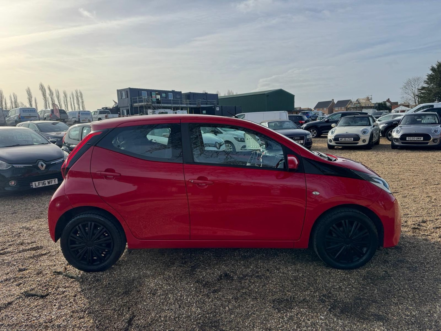 Used Toyota AYGO 2018 for sale - 77649694: Photo 4