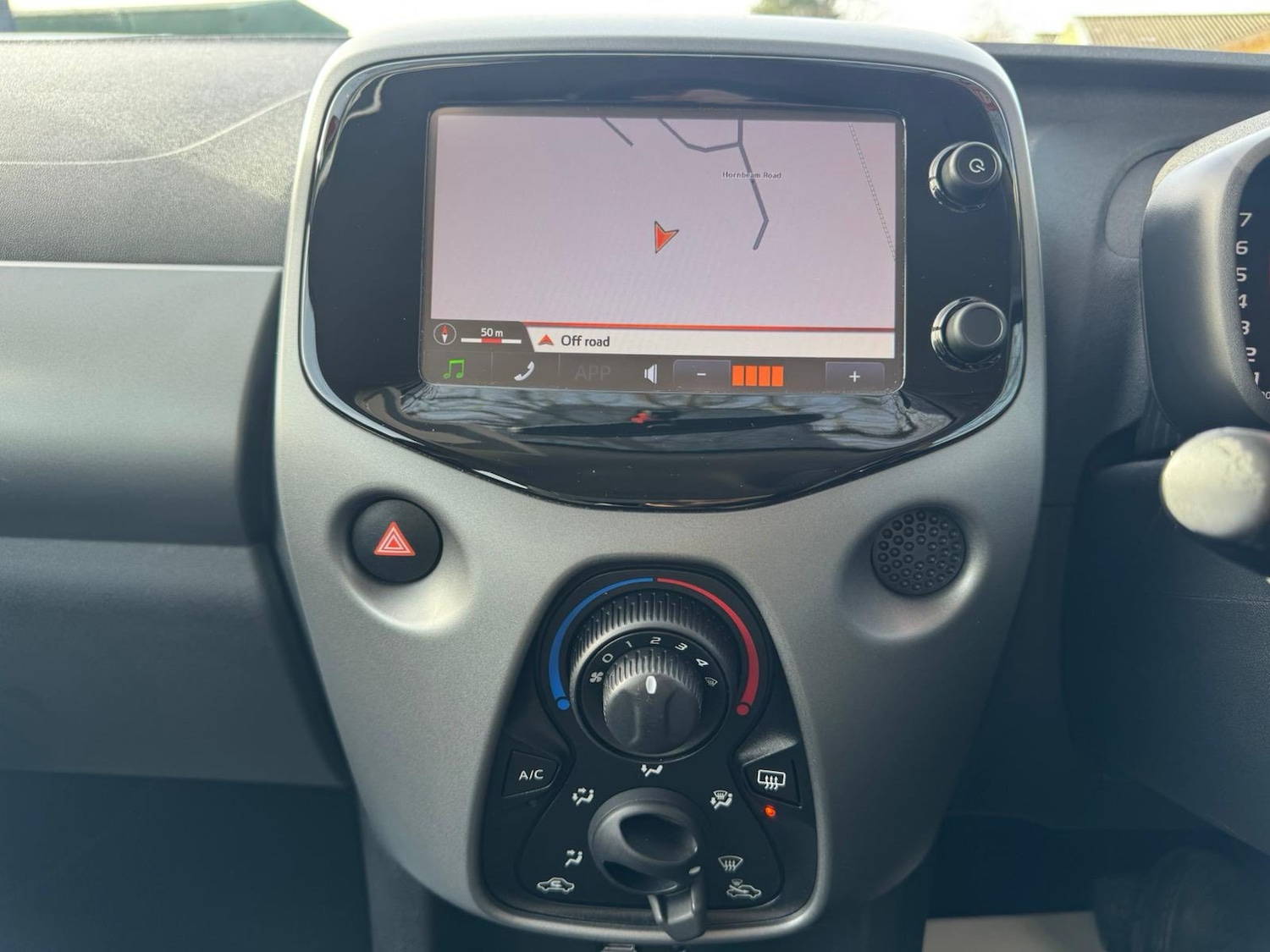 Used Toyota AYGO 2018 for sale - 77649694: Photo 49