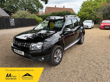 Used Dacia Duster 2016 for sale - 79503805: Photo