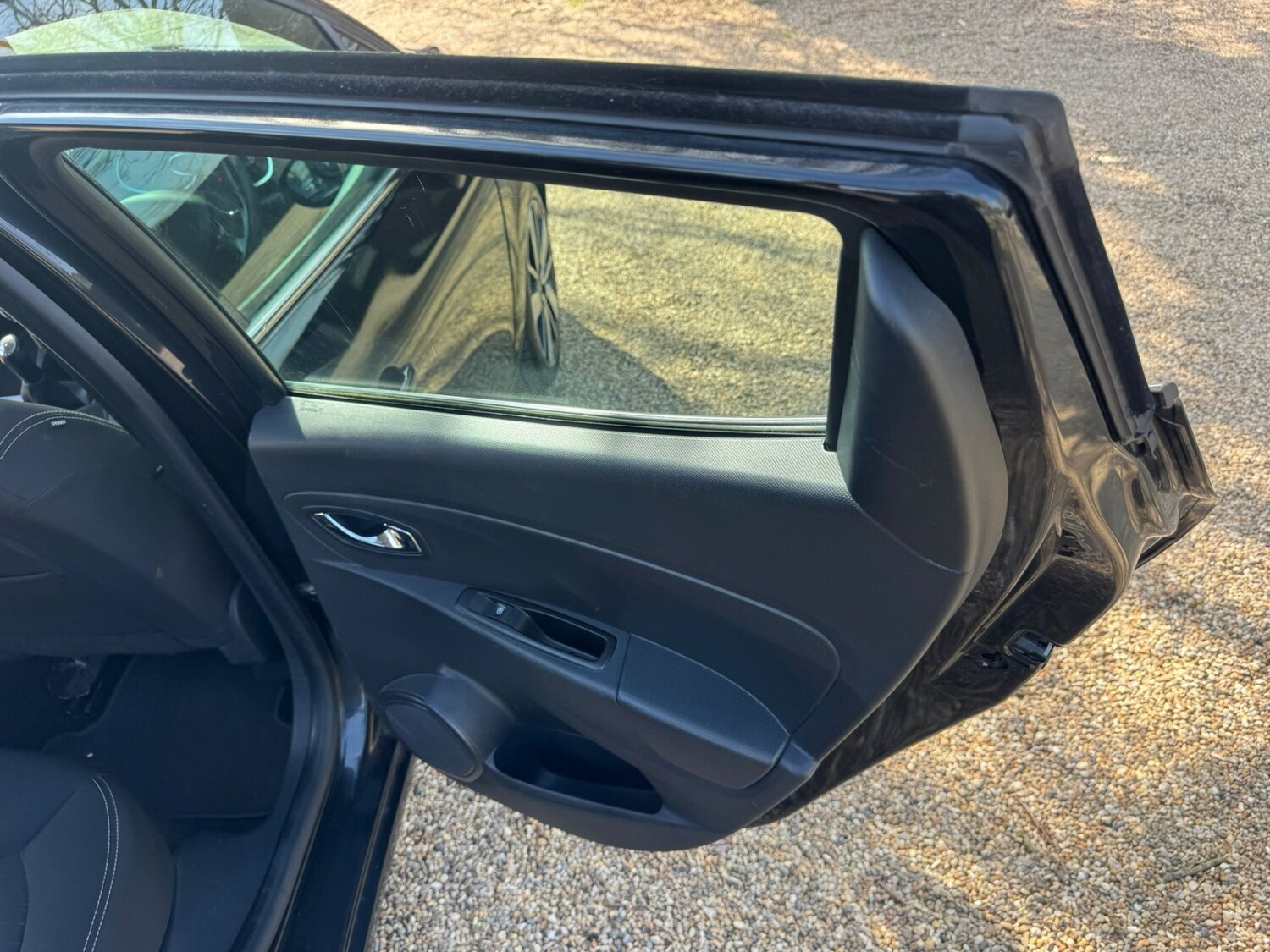 Used Renault Clio 2014 for sale - 78175465: Photo 31