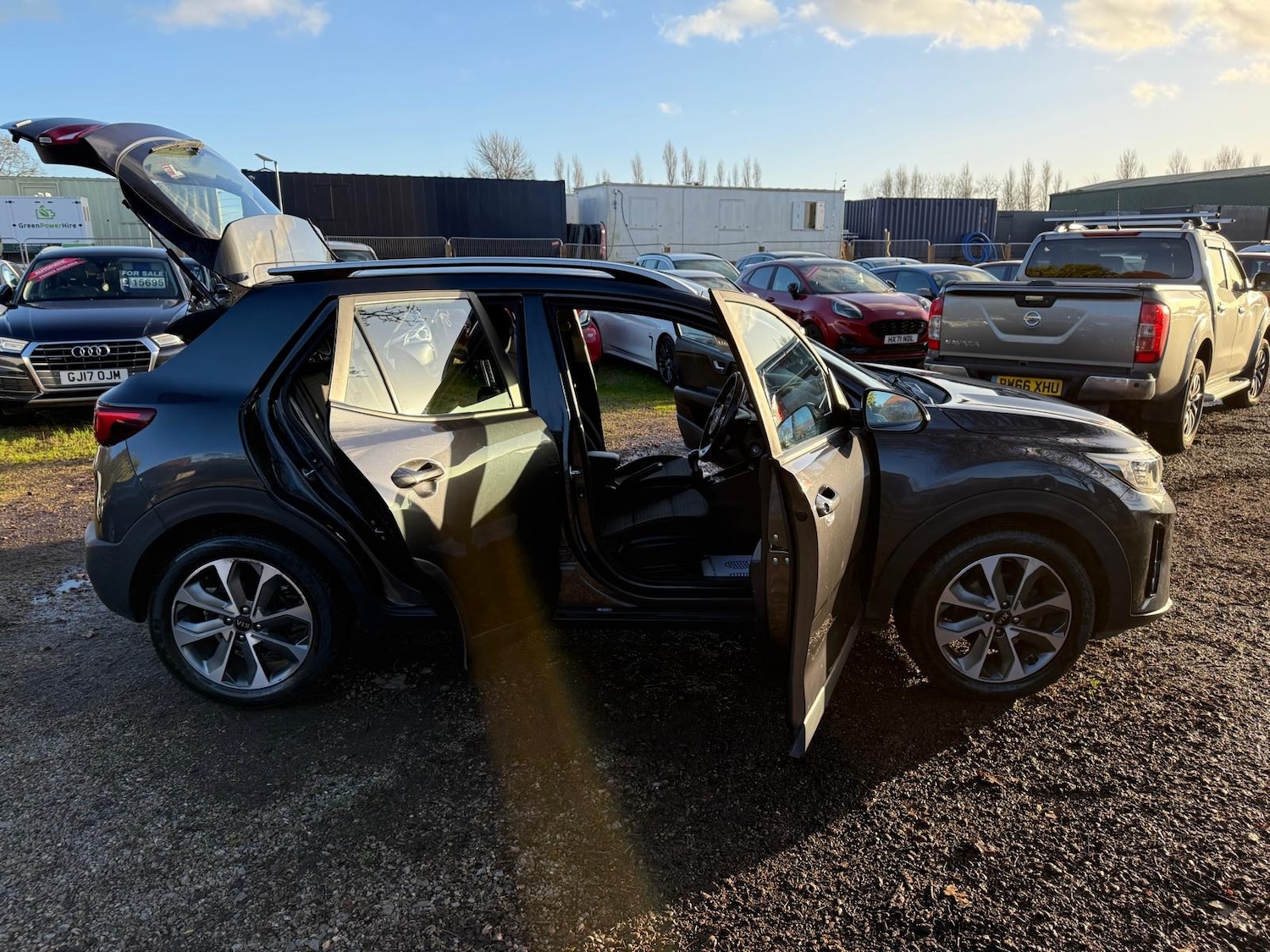 Used Kia Stonic 2017 for sale - 76904426: Photo 12