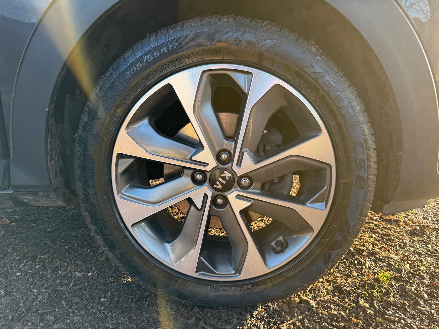 Used Kia Stonic 2017 for sale - 76904426: Photo 13