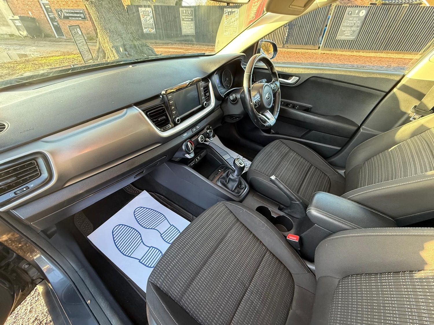 Used Kia Stonic 2017 for sale - 76904426: Photo 22