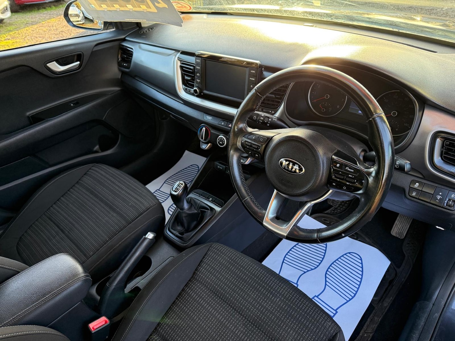 Used Kia Stonic 2017 for sale - 76904426: Photo 23