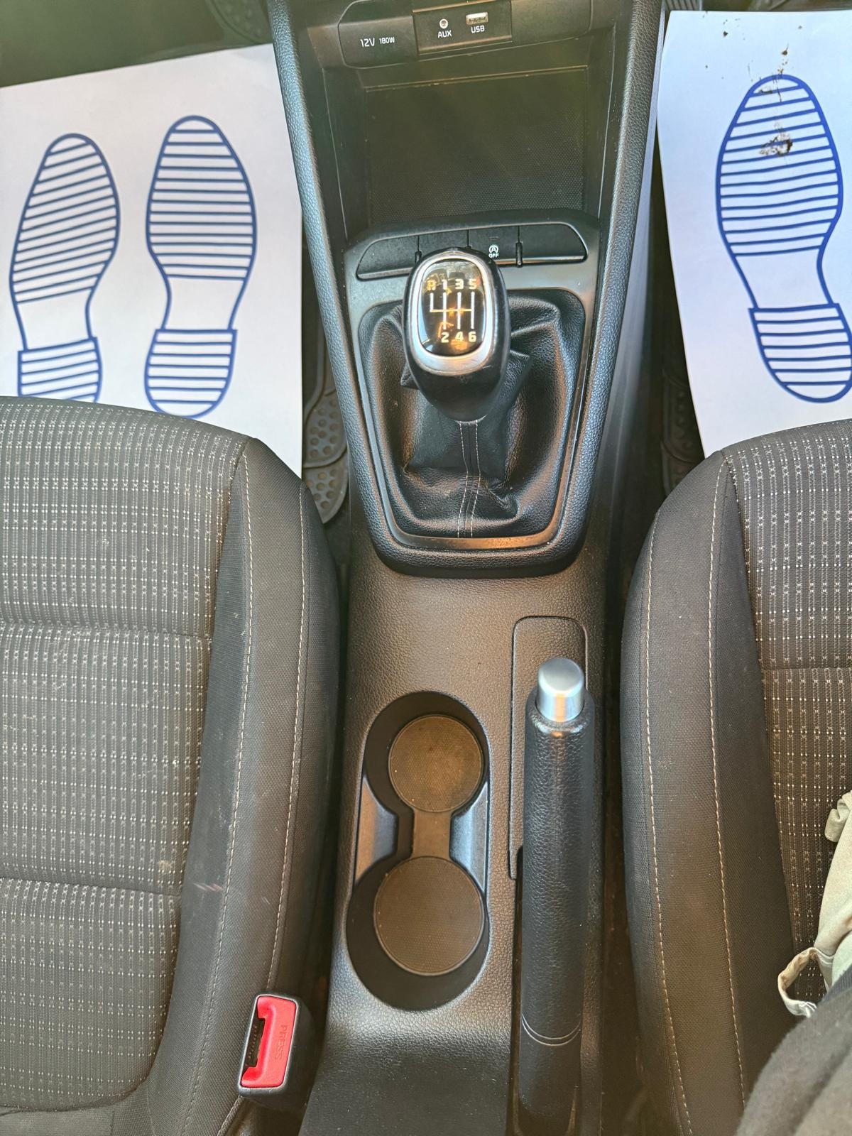 Used Kia Stonic 2017 for sale - 76904426: Photo 28