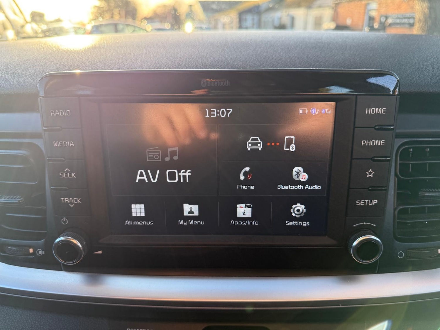 Used Kia Stonic 2017 for sale - 76904426: Photo 32