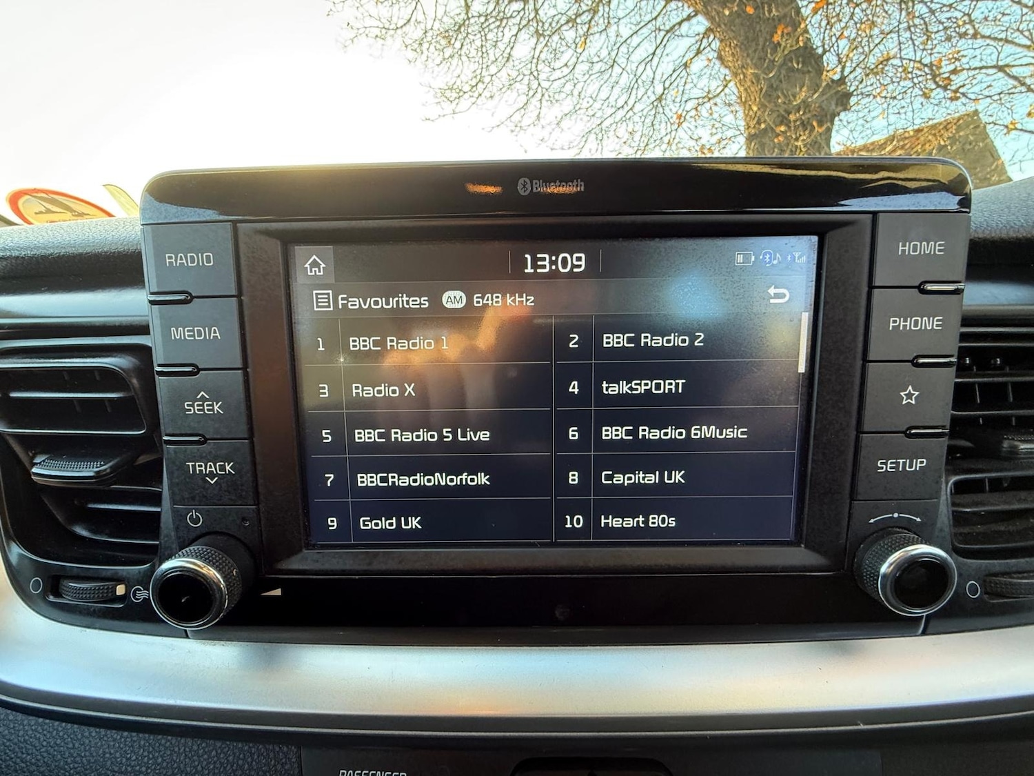 Used Kia Stonic 2017 for sale - 76904426: Photo 33