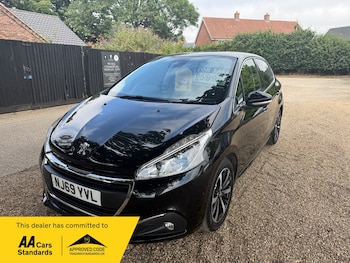 Used Peugeot 208 2019 for sale - 79218049: Photo