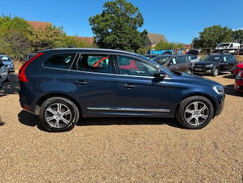 Used Volvo XC60 2015 for sale - 79515609: Photo