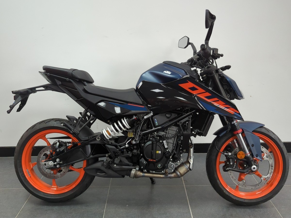 Used KTM 125 Duke for sale - 78396520: Photo 3