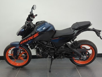 Used KTM 125 Duke undefined for sale - bike-78396520: Photo