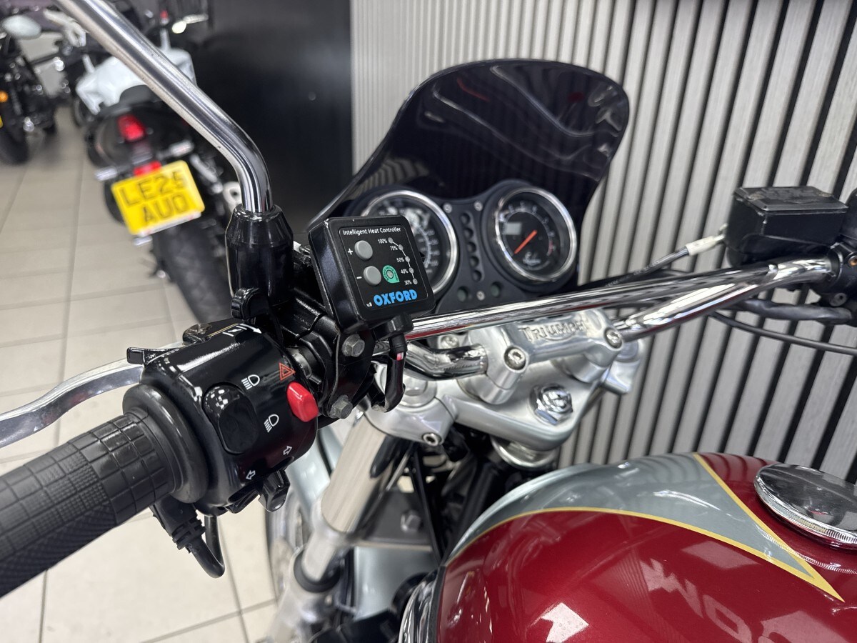 Used Triumph THUNDERBIRD 2000 for sale - 78794973: Photo 18