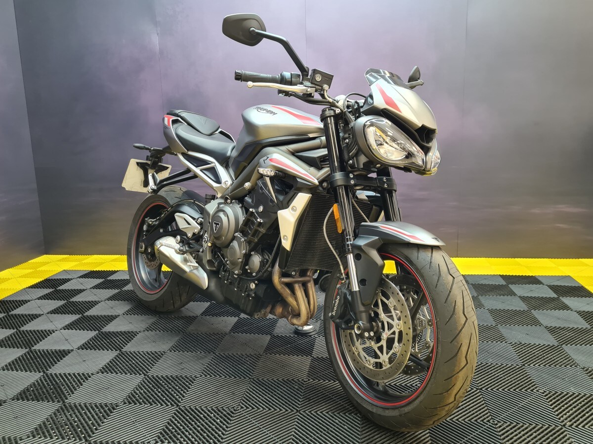 Used Triumph STREET TRIPLE 765 R 2022 for sale - 78396245: Photo 18