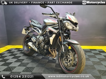 Used Triumph STREET TRIPLE 765 R 2022 for sale - bike-78396245: Photo