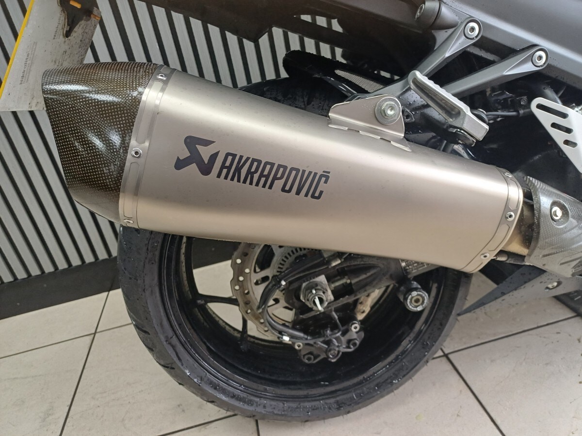 Used Kawasaki ZZR1400 2015 for sale - 78395623: Photo 17
