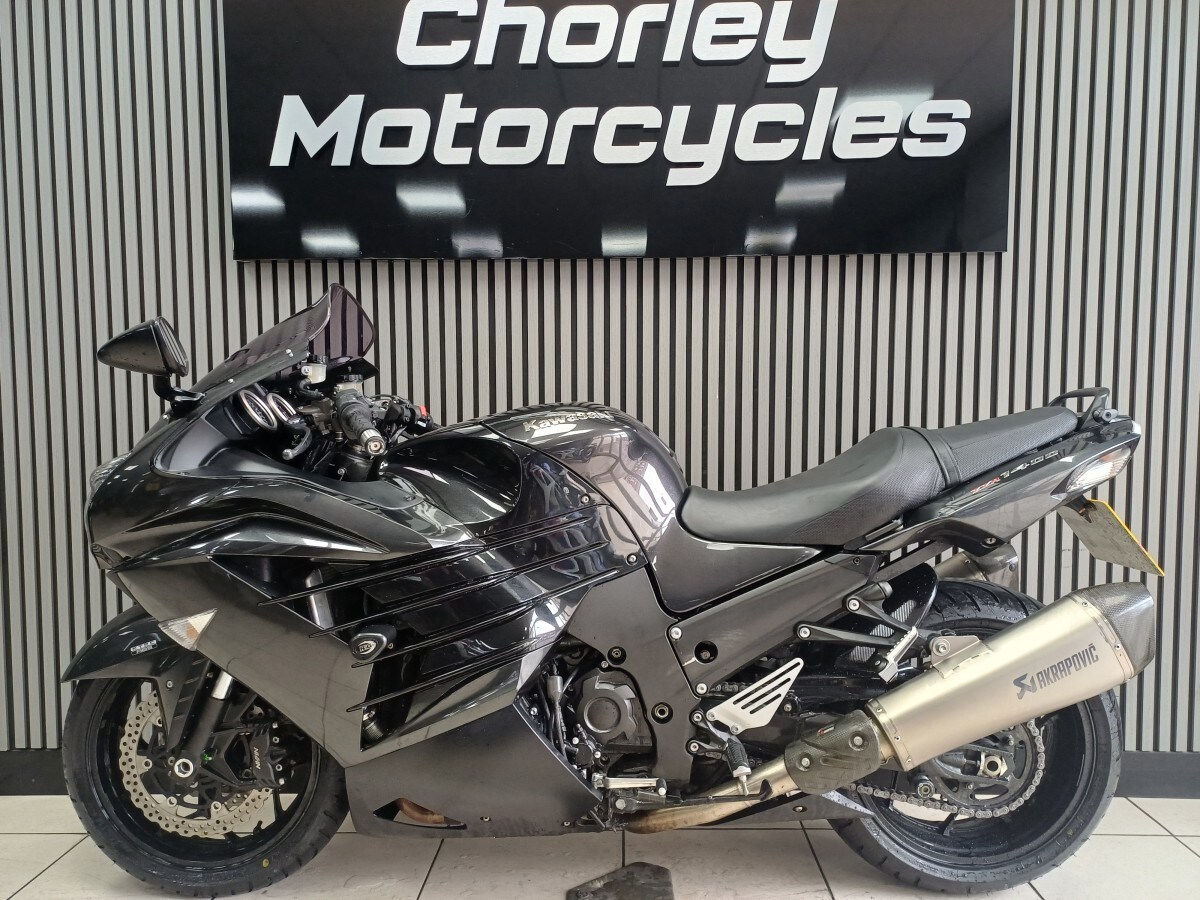 Used Kawasaki ZZR1400 2015 for sale - 78395623: Photo 3