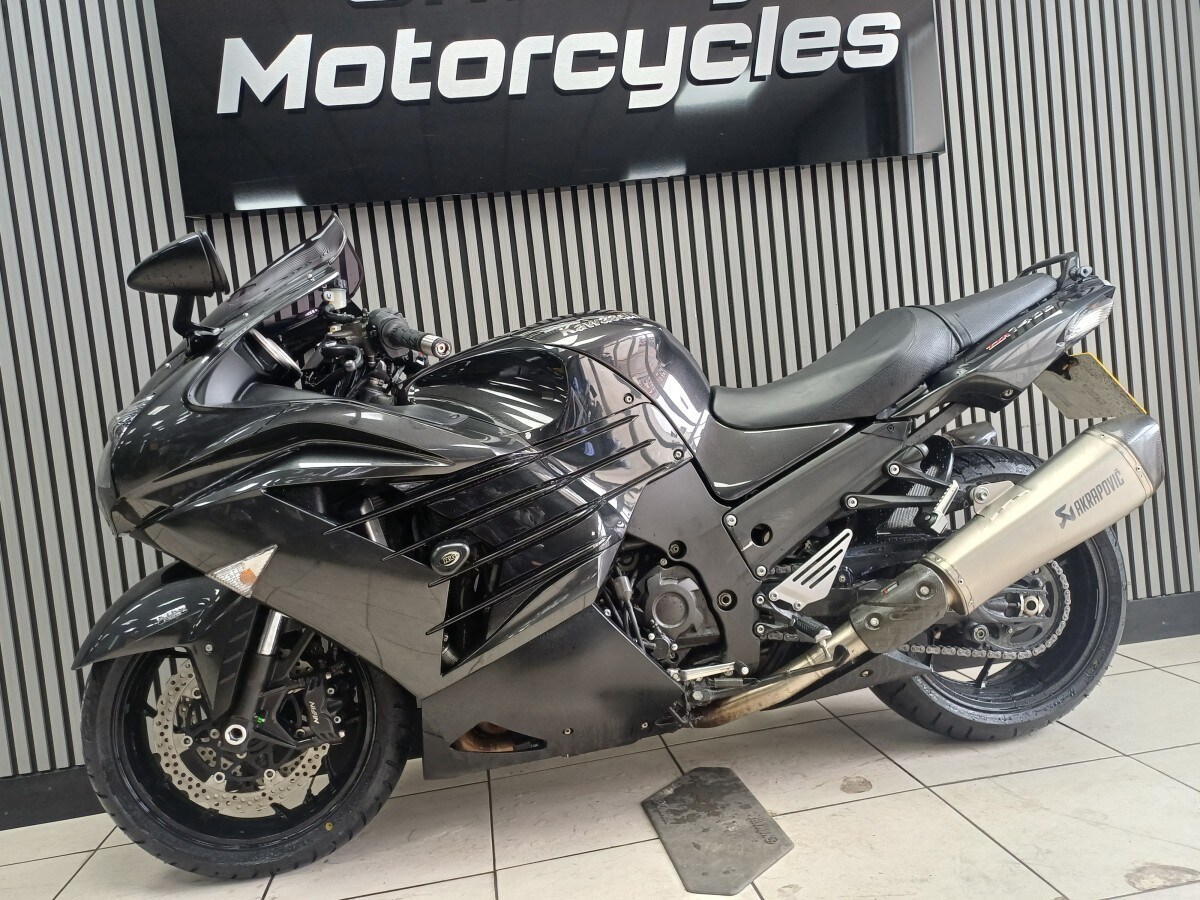 Used Kawasaki ZZR1400 2015 for sale - 78395623: Photo 7