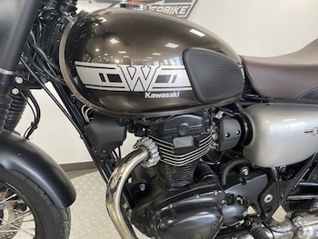 Used Kawasaki W 800 CAFE 2022 for sale - bike-79445737: Photo