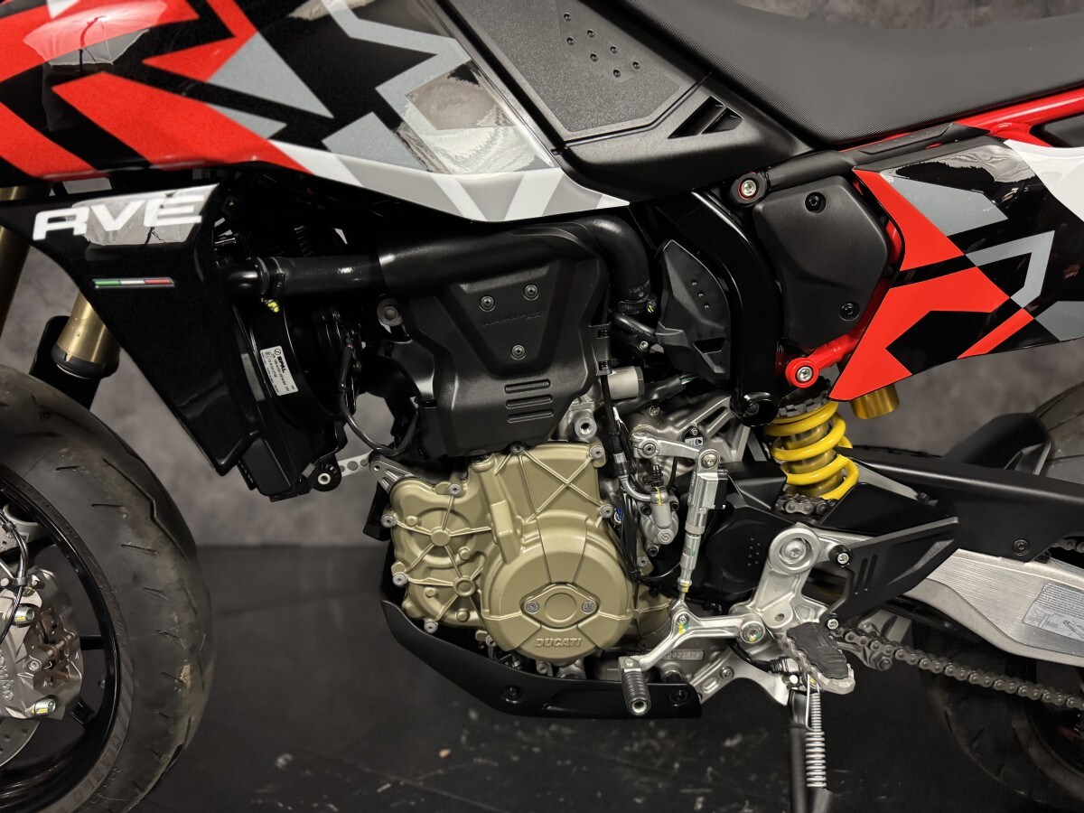 Used Ducati HYPERMOTARD 698 MONO 2024 for sale - 78396016: Photo 8