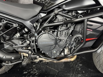 Used QJMOTOR SRT 900 S 2026 for sale - bike-79392371: Photo