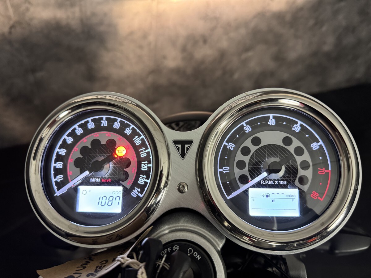 Used Triumph SPEED TWIN 2022 for sale - 78415205: Photo 13