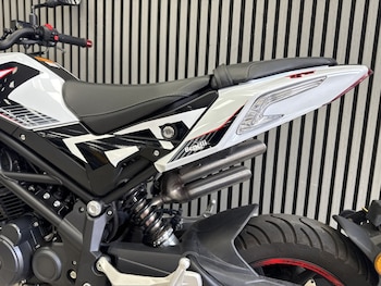 Used Benelli TORNADO NAKED TNT 125 2025 for sale - bike-79508032: Photo