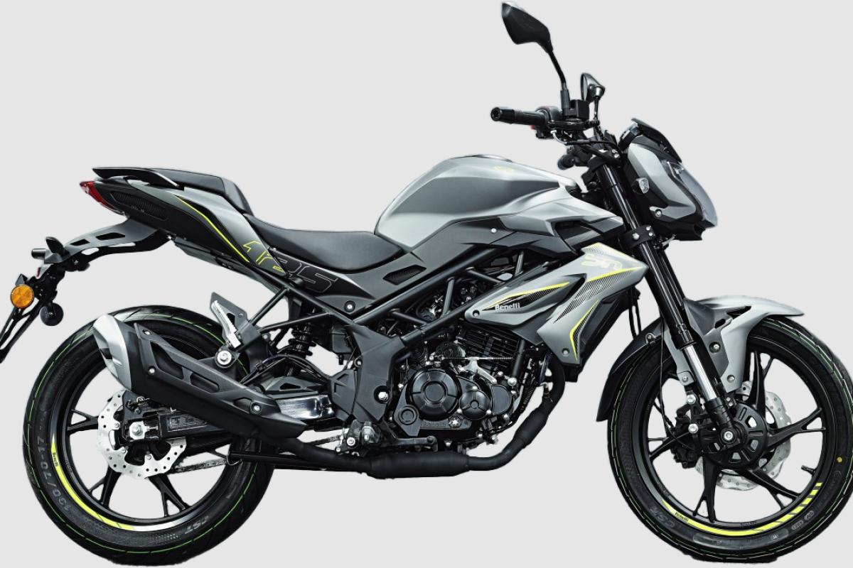 Used Benelli BN 125 for sale - 78393555: Photo 4