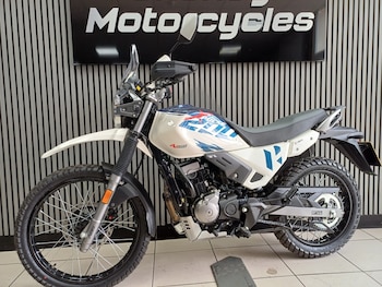 Used HERO XPULSE 200 undefined for sale - bike-78739954: Photo