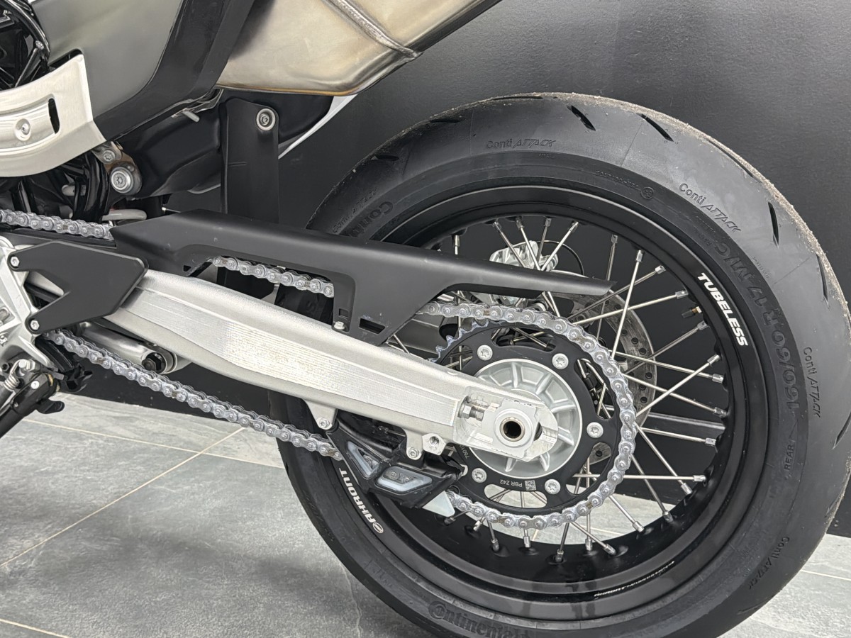 Used Husqvarna 701 supermoto for sale - 78395622: Photo 11