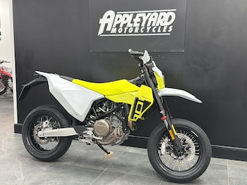 Used Husqvarna 701 supermoto undefined for sale - bike-78395622: Photo
