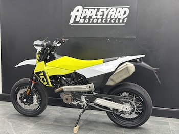 Used Husqvarna 701 supermoto undefined for sale - bike-78395622: Photo