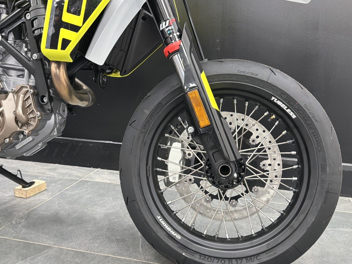 Used Husqvarna 701 supermoto for sale - 78395622: Photo 8