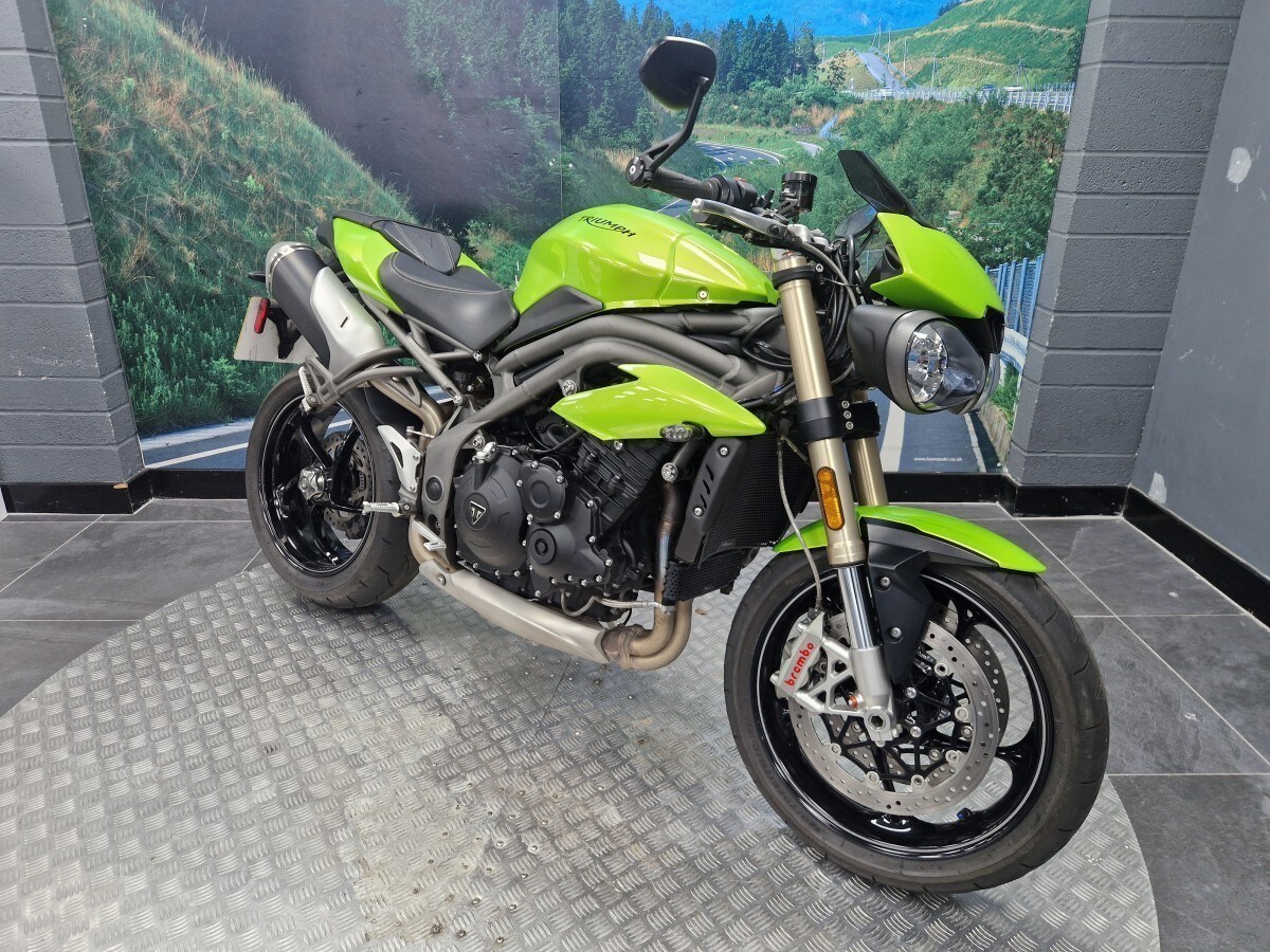 Used Triumph SPEED TRIPLE S 1050 2020 for sale - 78394203: Photo 10