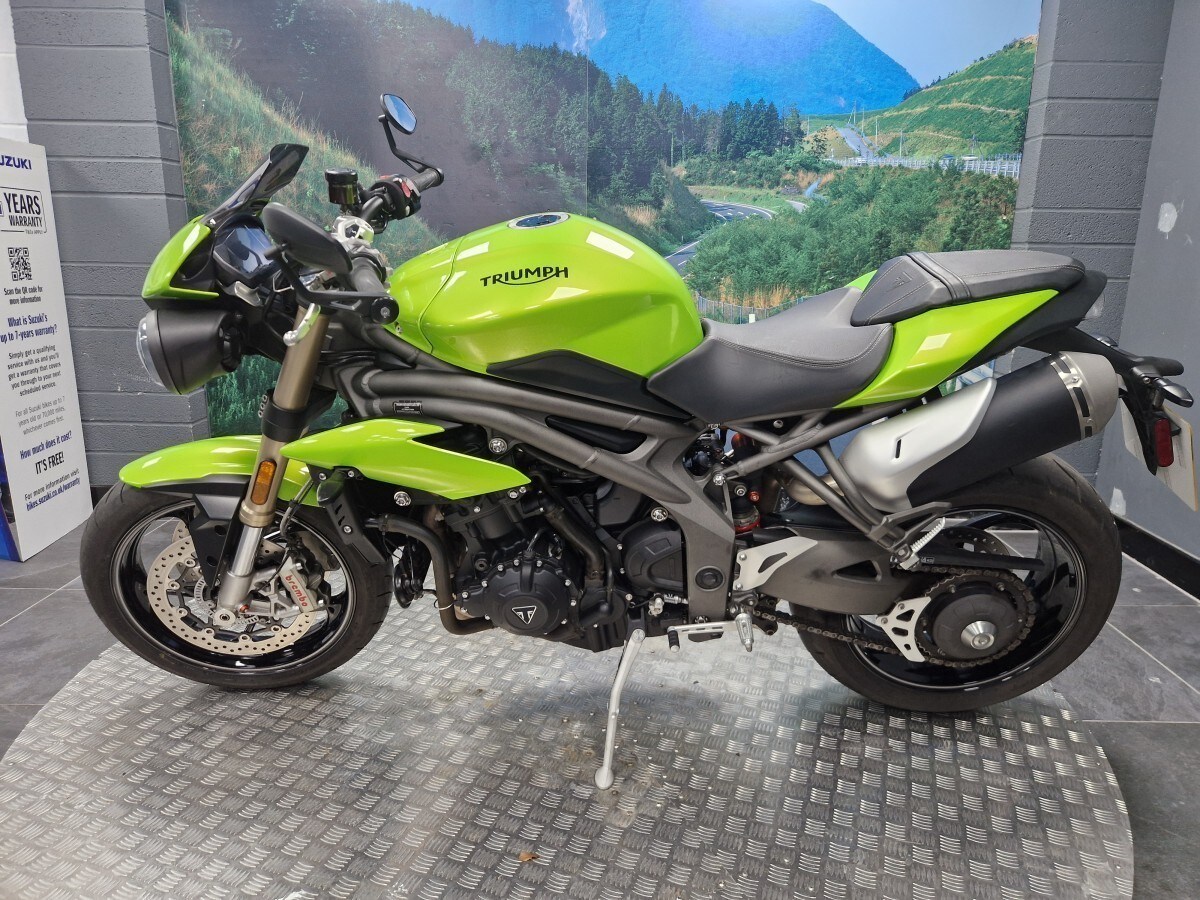 Used Triumph SPEED TRIPLE S 1050 2020 for sale - 78394203: Photo 11
