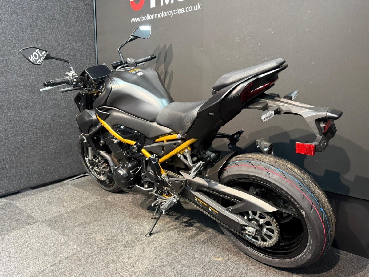 Used Kawasaki Z900 ZR900 for sale - 78393937: Photo 10