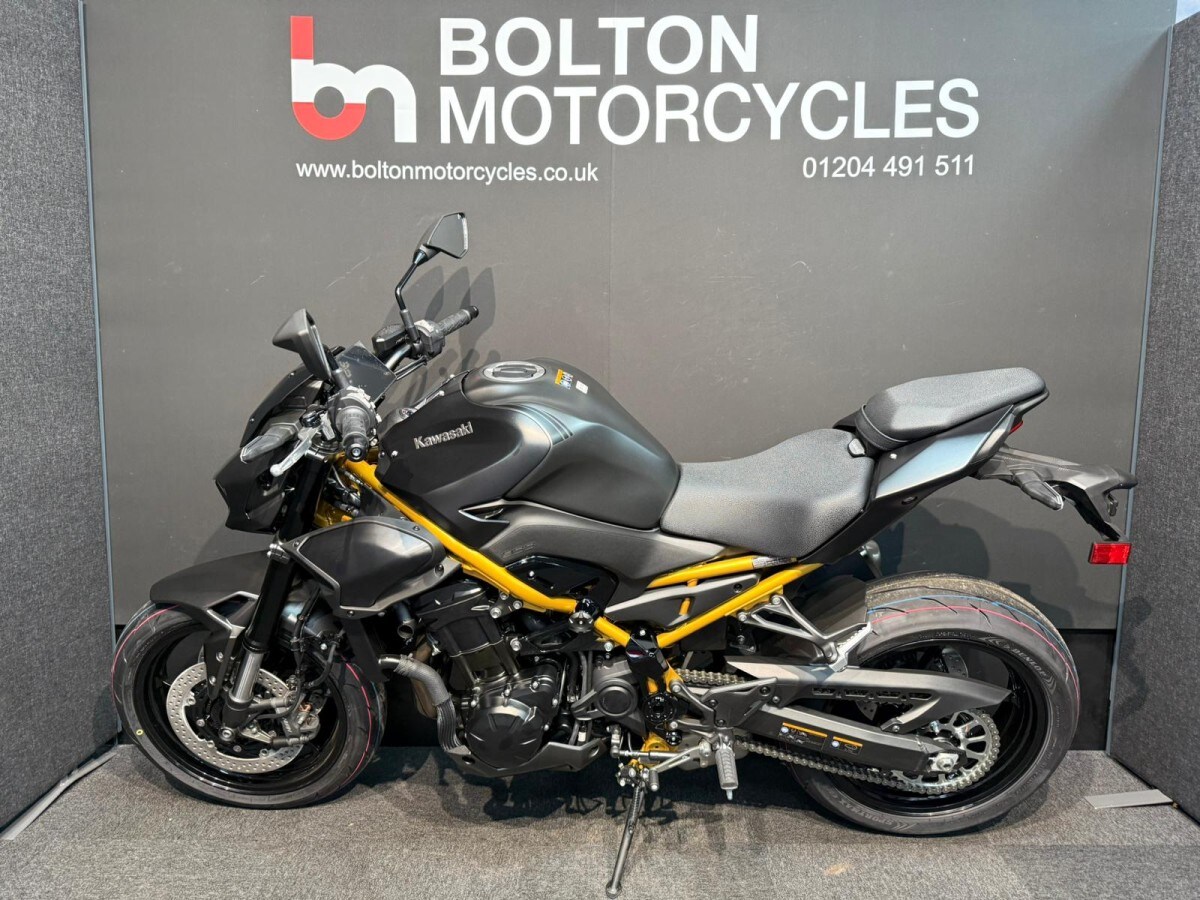Used Kawasaki Z900 ZR900 for sale - 78393937: Photo 7