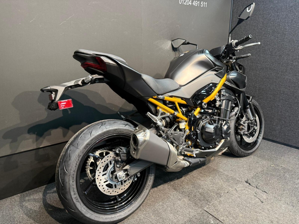 Used Kawasaki Z900 ZR900 for sale - 78393937: Photo 9