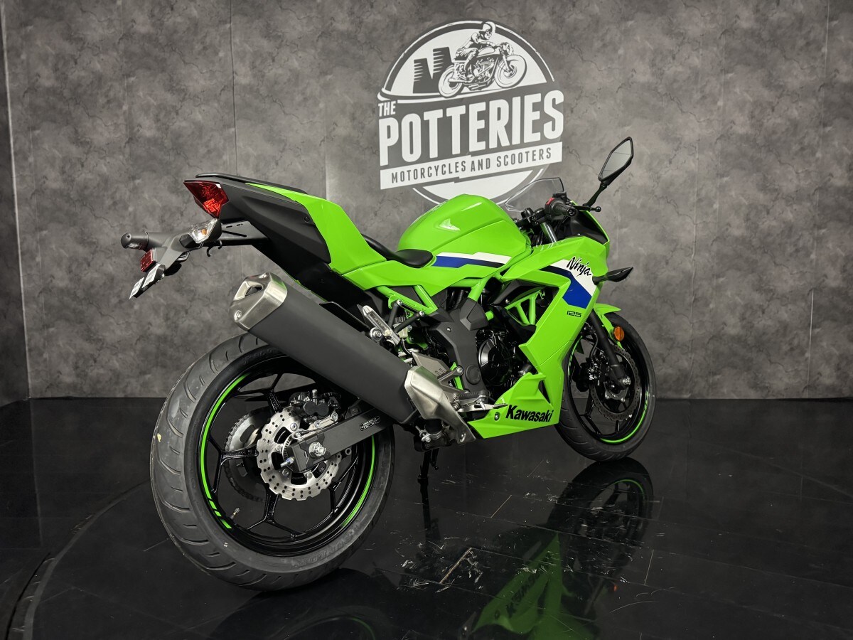 Used Kawasaki Ninja 125 for sale - 78396205: Photo 3