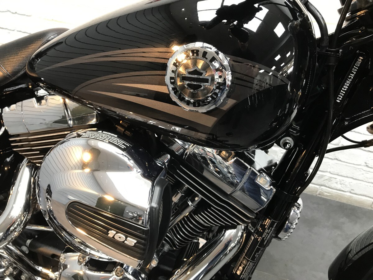 Used Harley-Davidson FXSB BREAKOUT 2017 for sale - 78393141: Photo 16