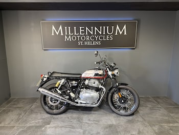 Used Royal Enfield INTERCEPTOR INT 650 E5 2024 for sale - bike-78446117: Photo