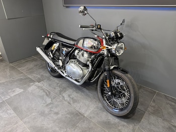 Used Royal Enfield INTERCEPTOR INT 650 E5 2024 for sale - bike-78446117: Photo