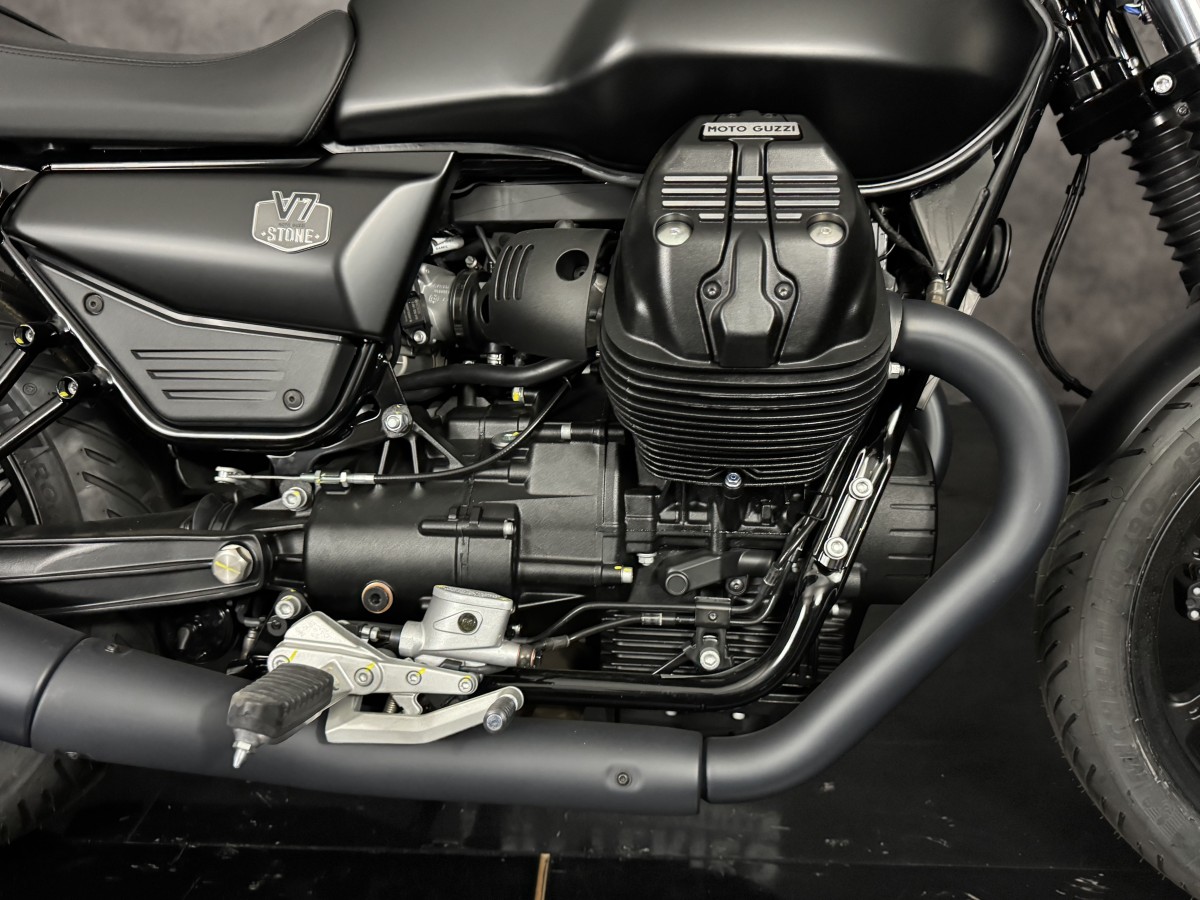 Used Moto Guzzi V7 Stone for sale - 78397223: Photo 12