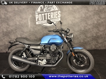 Used Moto Guzzi V7 Stone undefined for sale - bike-78397223: Photo