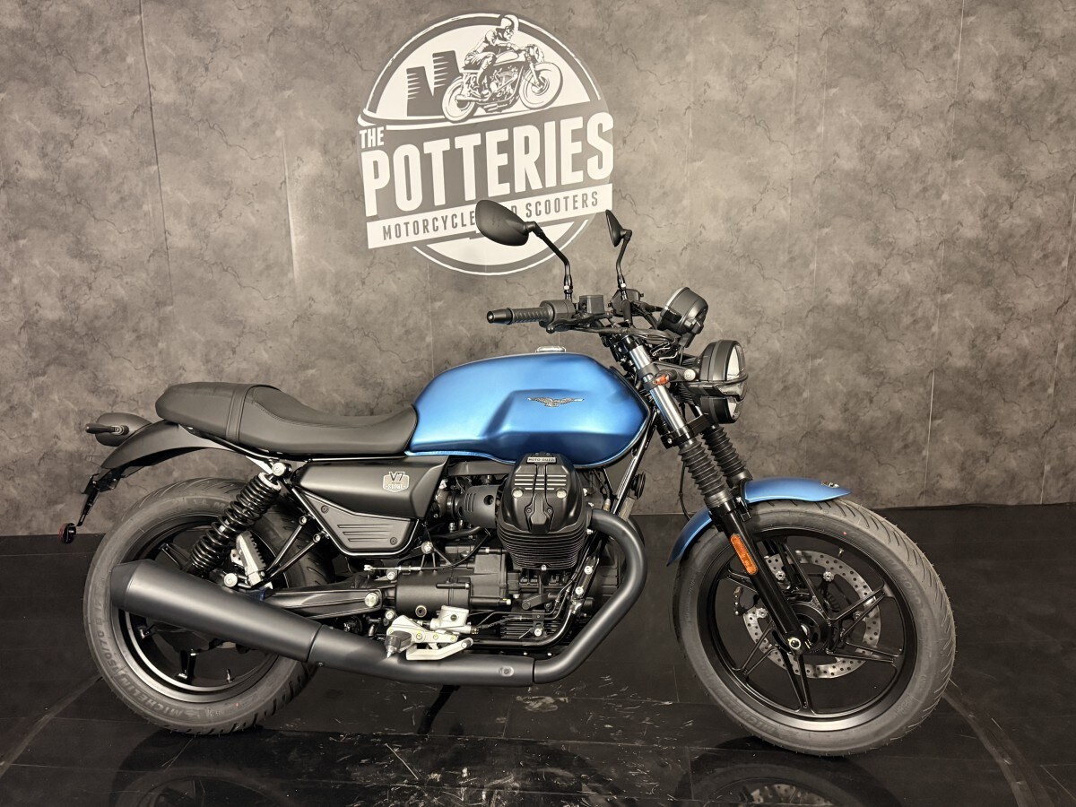 Used Moto Guzzi V7 Stone for sale - 78397223: Photo 2