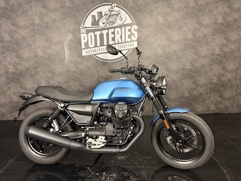 Used Moto Guzzi V7 Stone undefined for sale - bike-78397223: Photo