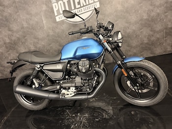 Used Moto Guzzi V7 Stone undefined for sale - bike-78397223: Photo